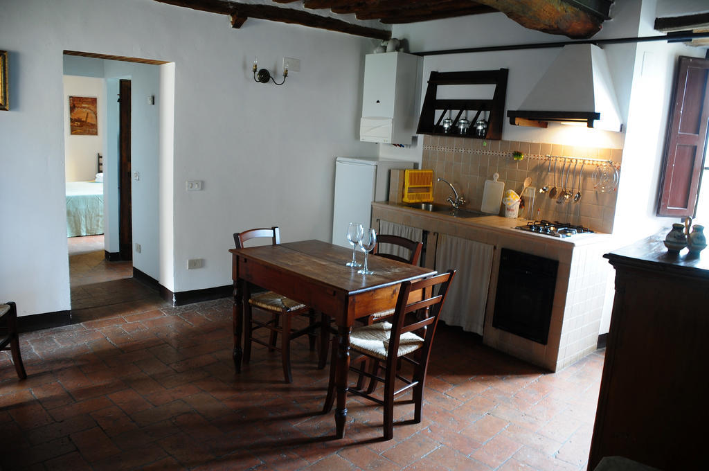 Agriturismo Castello Saltemnano Buonconvento Værelse billede
